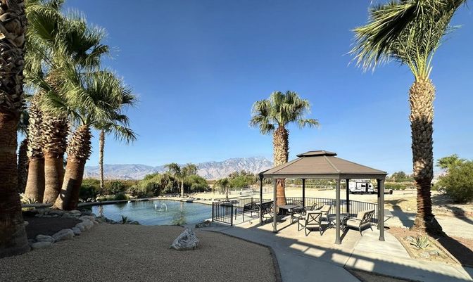 Exterior, Lake, Pool