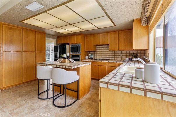 Interior, Kitchen, Tile Countertops