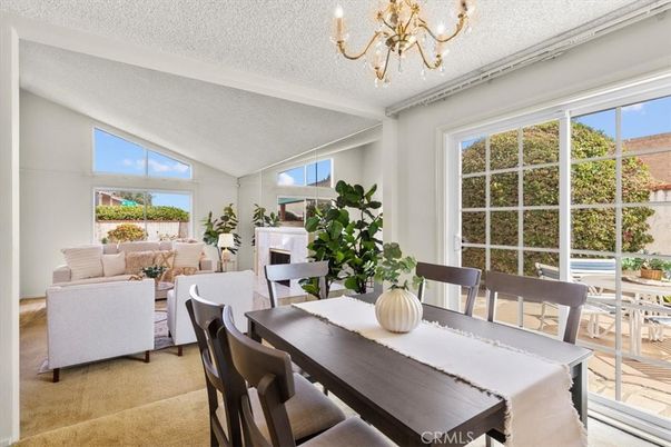 Chandelier, Dining room, Interior, Living room