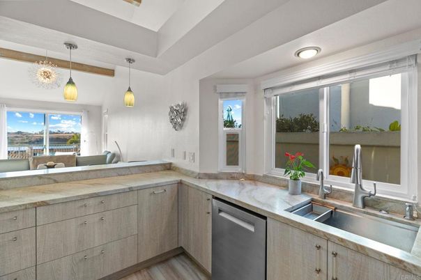 Interior, Kitchen, Pendant Lights, Recessed Lighting, Water, Wood Texture Flooring
