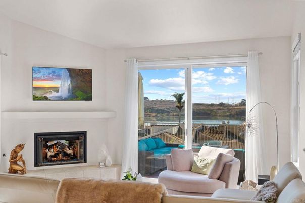 Fireplace, Interior, Living room, Water