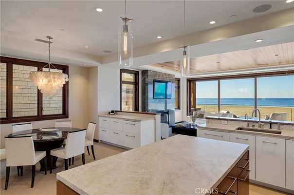 Dining room, Interior, Kitchen, Pendant Lights, Recessed Lighting, Water