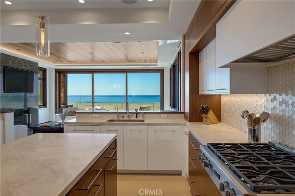 Interior, Kitchen, Pendant Lights, Recessed Lighting, Stainless Steel Appliances, Water