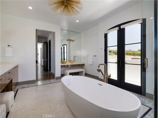 Bathroom, Free Standing Baths, Interior, Recessed Lighting, Wood Texture Flooring