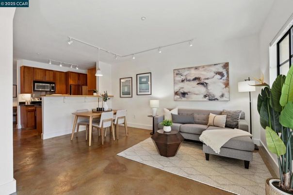 Dining room, Interior, Kitchen, Living room, Stainless Steel Appliances