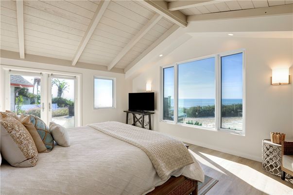 Bedroom, Interior, Recessed Lighting, Water, Wood Texture Flooring