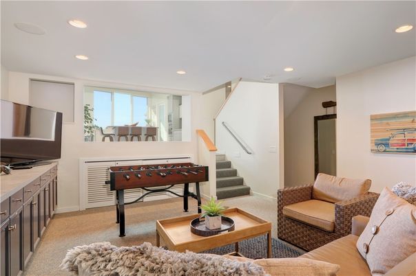 Game Room, Interior, Living room, Recessed Lighting