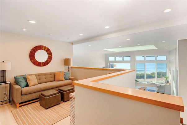 Interior, Living room, Recessed Lighting, Water, Wood Texture Flooring