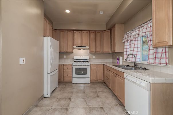 Interior, Kitchen, Recessed Lighting, Tile Countertops