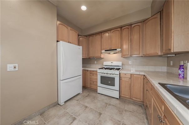 Interior, Kitchen, Recessed Lighting, Tile Countertops