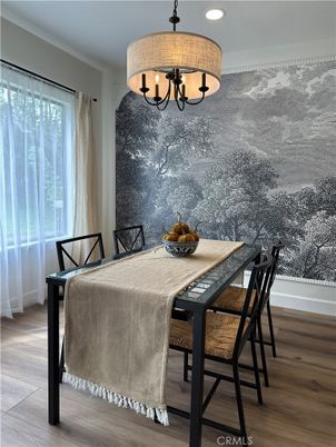 Chandelier, Dining room, Interior, Recessed Lighting, Wood Texture Flooring
