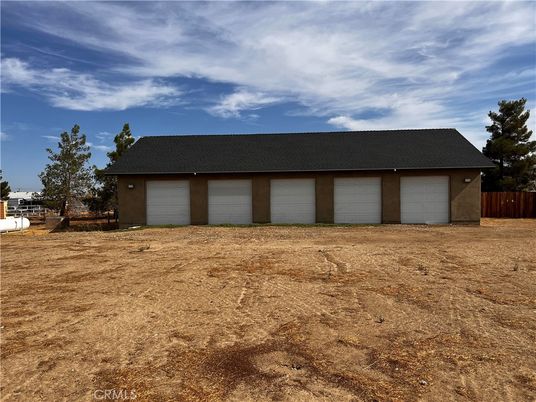 Backyard, Detached Garage, Exterior