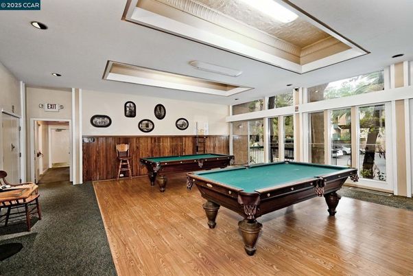 Billiard Table, Game Room, Interior, Recessed Lighting, Wood Texture Flooring
