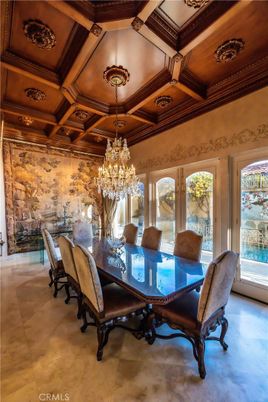 Chandelier, Dining room, Interior, Wooden Beams, Wooden Ceilings