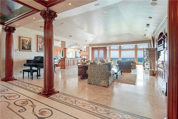 Interior, Living room, Piano, Recessed Lighting, Water