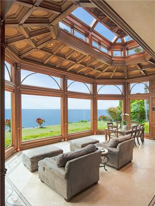 Interior, Sun Room, Water, Wooden Beams