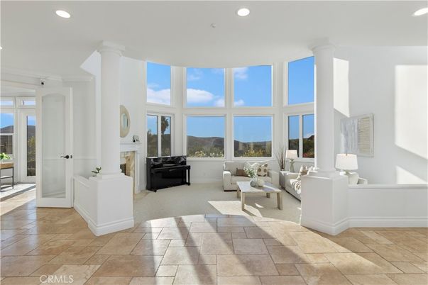 Fireplace, Interior, Living room, Recessed Lighting