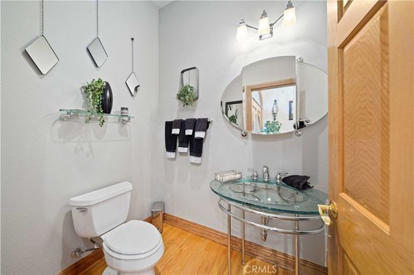 Bathroom, Interior, Pendant Lights, Wood Texture Flooring