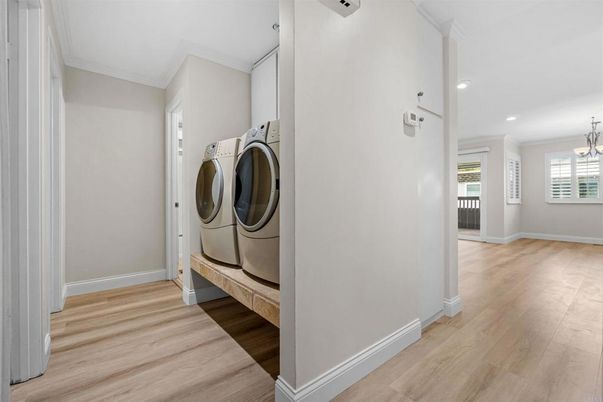 Interior, Recessed Lighting, Utility Closets, Washer, Wood Texture Flooring