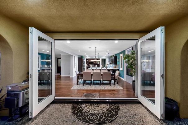 Dining room, Interior, Kitchen, Pendant Lights, Recessed Lighting, Wood Texture Flooring
