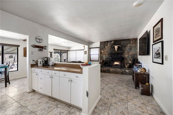 Fireplace, Interior, Kitchen