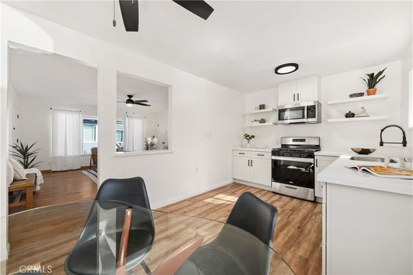 Dining room, Interior, Kitchen, Stainless Steel Appliances, Wood Texture Flooring