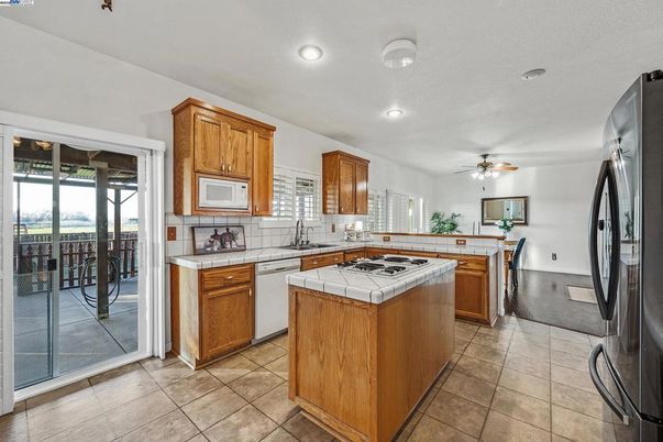 Interior, Kitchen, Recessed Lighting, Tile Countertops
