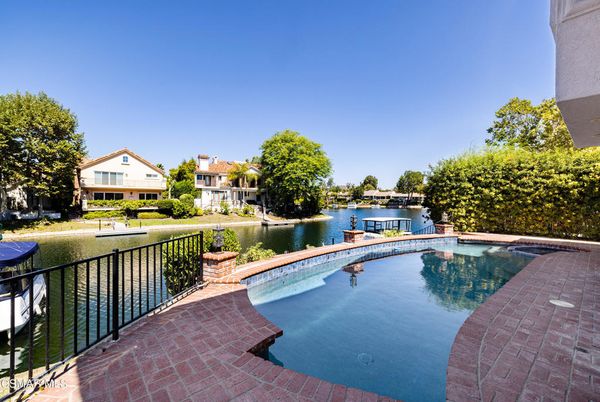 Exterior, Lake, Pool