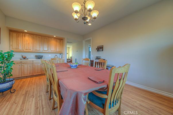 Chandelier, Dining room, Interior, Recessed Lighting, Wood Texture Flooring