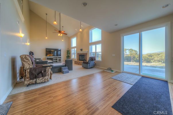 Fireplace, Interior, Living room, Pendant Lights, Recessed Lighting, Wood Texture Flooring