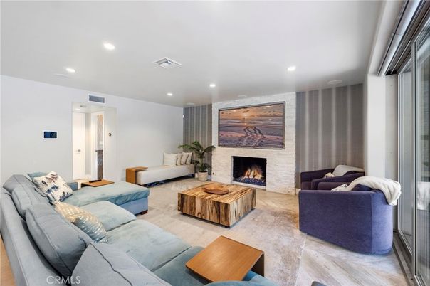 Fireplace, Interior, Living room, Recessed Lighting