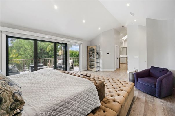 Bedroom, Interior, Pendant Lights, Recessed Lighting, Wood Texture Flooring