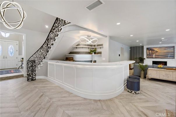 Interior, Recessed Lighting, Wood Texture Flooring