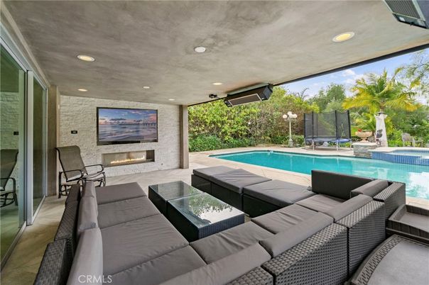 Exterior, Fireplace, Pool, Recessed Lighting
