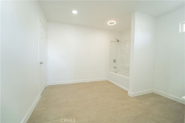 Bathroom, Empty room, Interior, Recessed Lighting