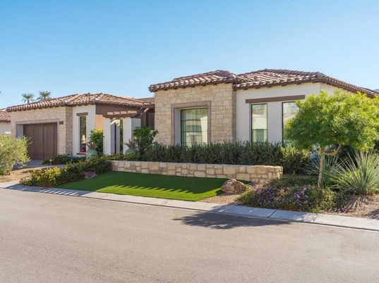 Attached, Exterior, Facade, Mediterranean