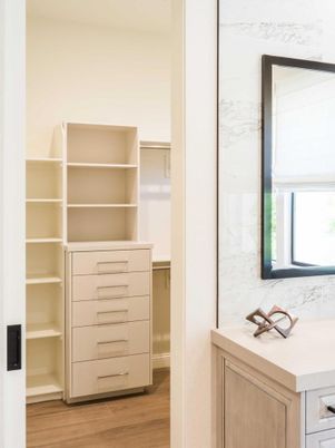 Interior, Walk-in Closets, Wood Texture Flooring