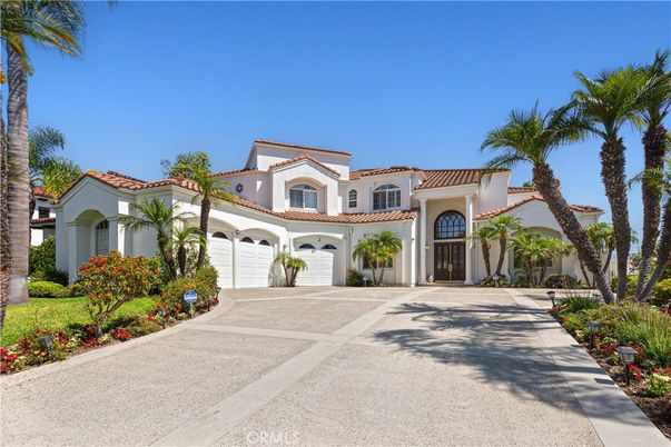Attached, Exterior, Facade, Spanish Mediterranean