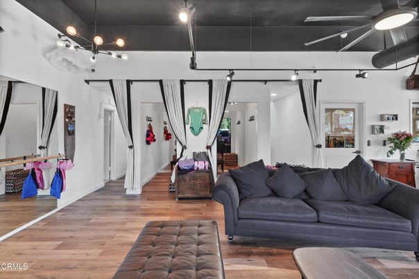 Interior, Living room, Pendant Lights, Wood Texture Flooring