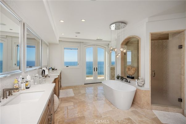 Bathroom, Dual Sink Vanities, Free Standing Baths, Interior, Pendant Lights, Recessed Lighting, Water