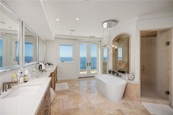 Bathroom, Dual Sink Vanities, Free Standing Baths, Interior, Pendant Lights, Recessed Lighting, Water