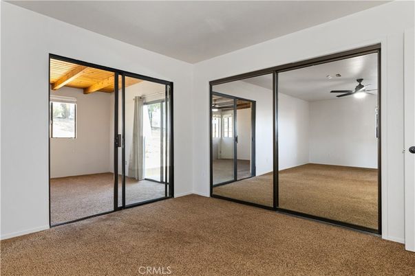 Empty room, Interior, Wooden Ceilings