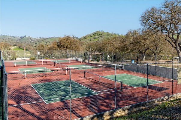 Exterior, Tennis Courts