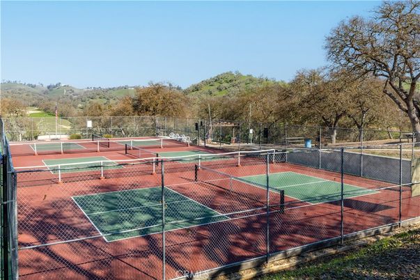 Exterior, Tennis Courts