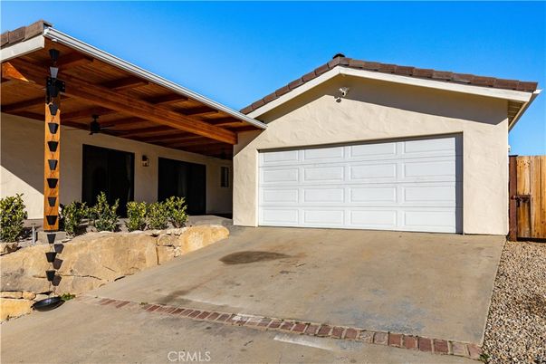 Detached Garage, Exterior