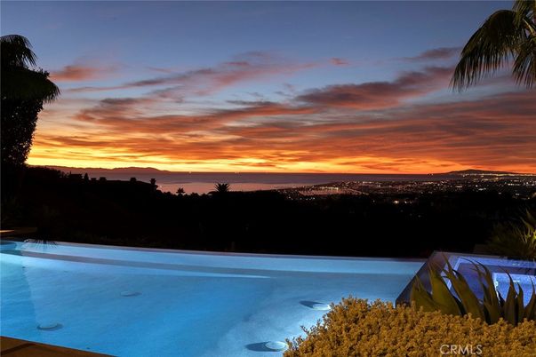 Exterior, Pool, Water