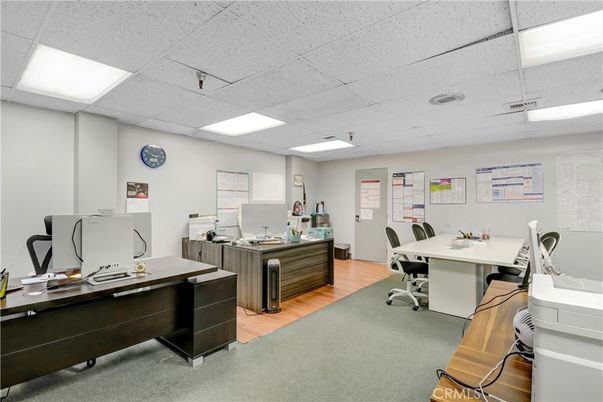 Home Office, Interior, Recessed Lighting, Wood Texture Flooring