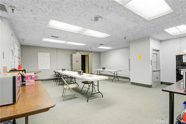 Dining room, Interior, Recessed Lighting