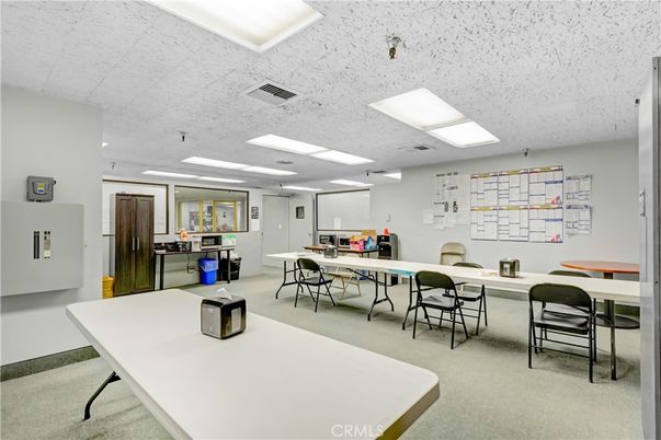 Dining room, Interior, Recessed Lighting