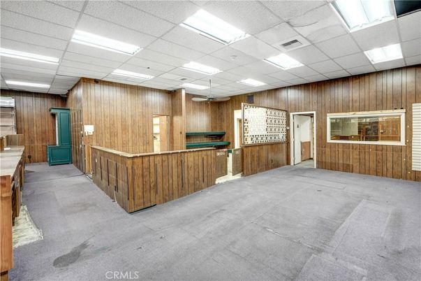 Empty room, Interior, Recessed Lighting, Wooden Walls